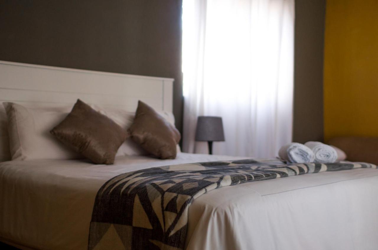 Seroloana Guest House 勒斯滕堡 外观 照片