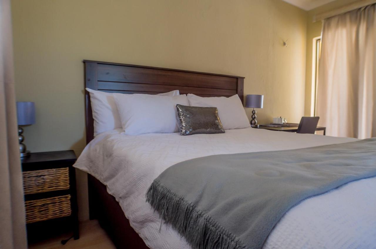 Seroloana Guest House 勒斯滕堡 外观 照片