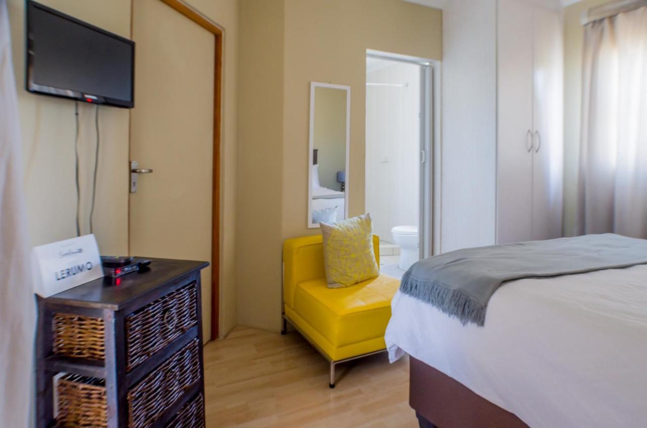 Seroloana Guest House 勒斯滕堡 外观 照片
