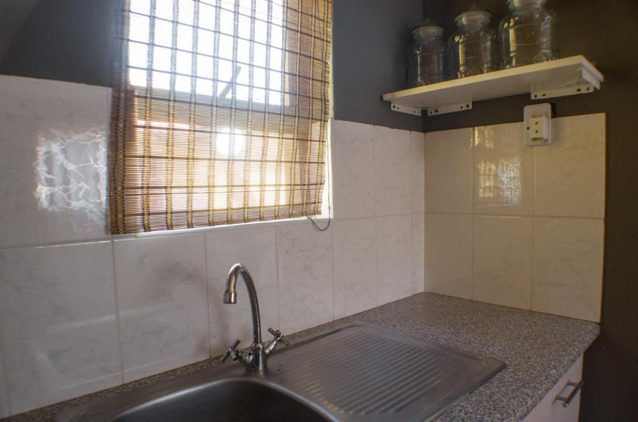 Seroloana Guest House 勒斯滕堡 外观 照片